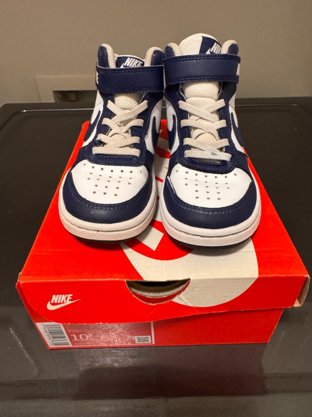 Nike Court Borough Mid 2